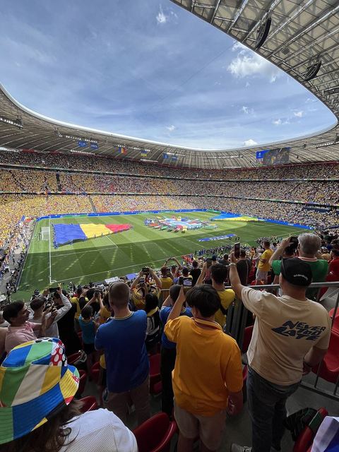 爱赢体育 · 赛场氛围（资料示意）